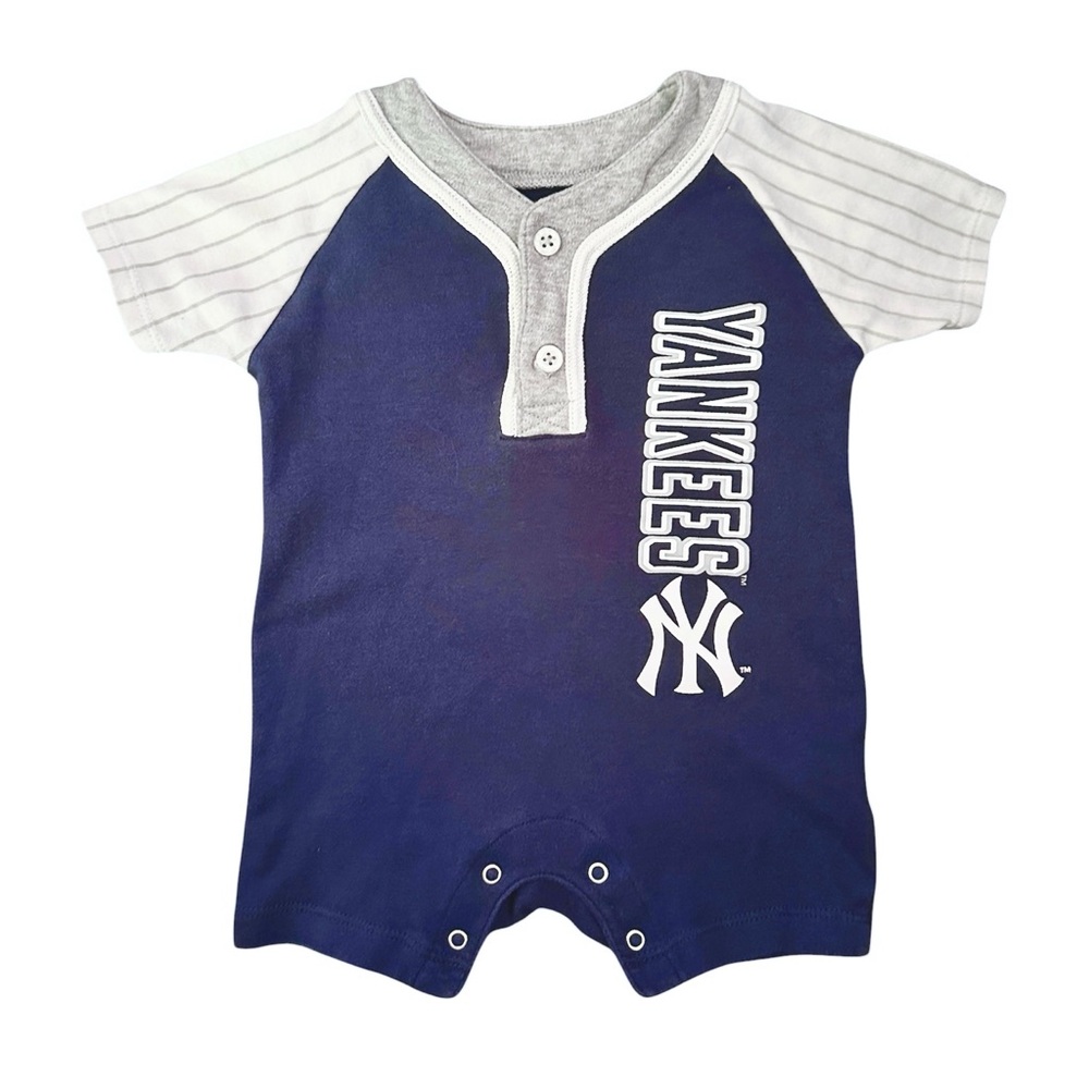New York Yankees Baby Romper Onesie 3-6 Months EUC